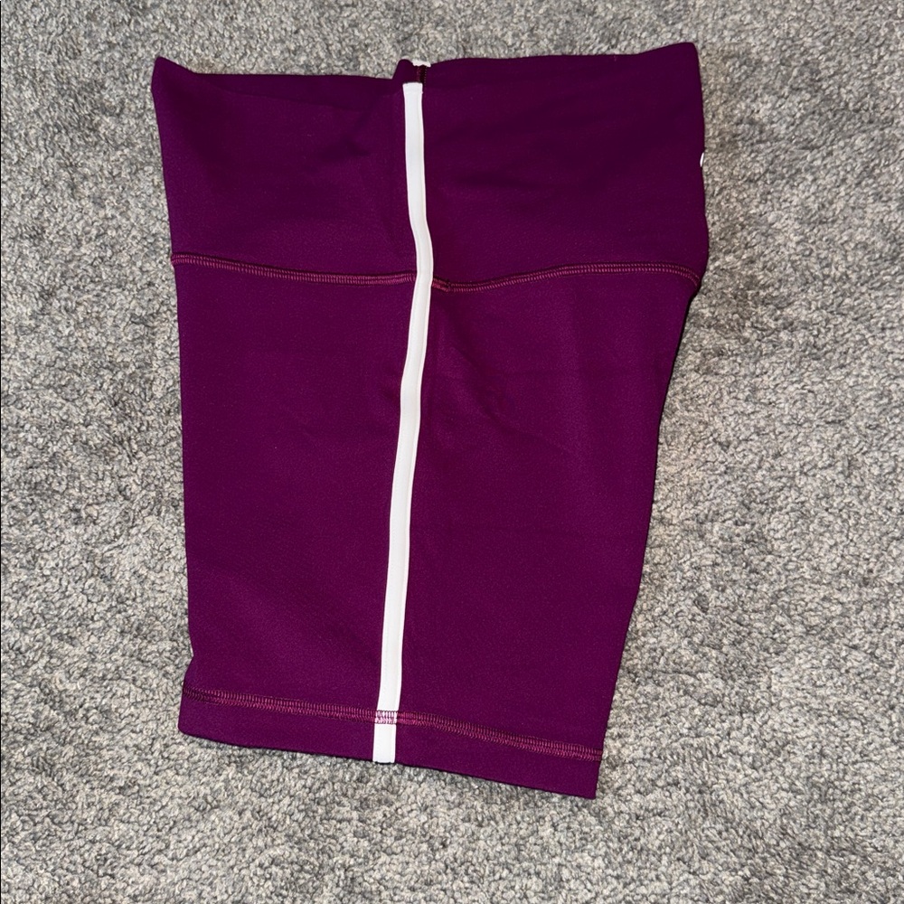 Lululemon align piped shorts- NWOT - Picture 4 of 5